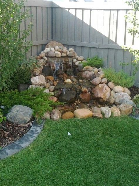 7 Creative And Fun Backyard Water Feature Ideas – HOMYRACKS