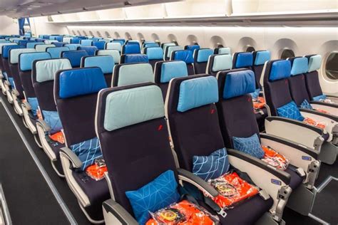 Review: Air France A350 Business Class - Toronto - Paris | milesopedia