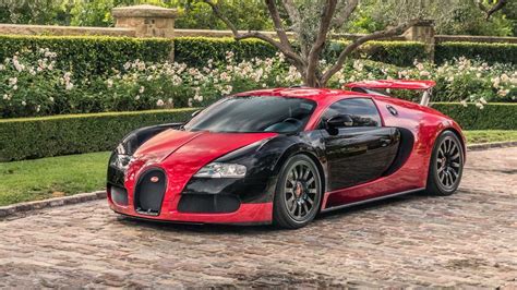 Rarely Seen Red and Black 2008 Bugatti Veyron For Sale