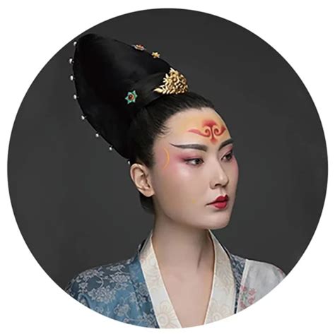 Unveiling the Stunning Traditional Chinese Wedding Makeup: Achieve a ...