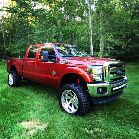 For sale: 2014 Ford F250 Lariat crew cab 6.7L Diesel Lifted