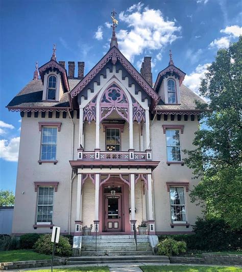 No Name Thursday Wowza! Gothic revival style in Dayton. Thanks for tagging #archi_ologie ...