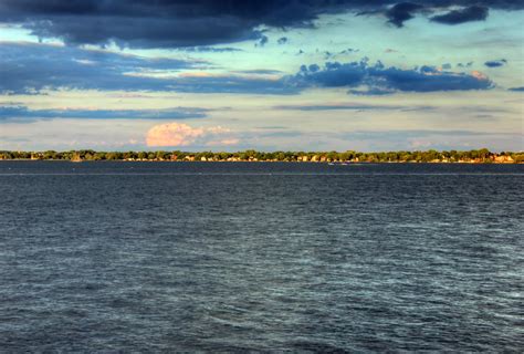 Across Lake Mendota in Madison, Wisconsin image - Free stock photo ...