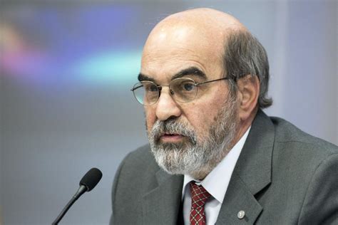 FAO Director-General praises trend toward small-scale local food production