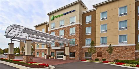 Holiday Inn Express & Suites Ann Arbor West Hotel by IHG