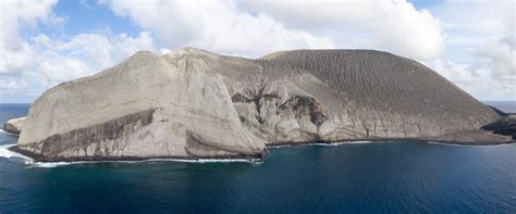 8 Liveaboards in Socorro Islands, Mexico - LiveAboard.com