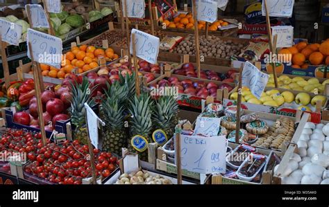 Palermo, Sicily, Italy - food market Stock Photo - Alamy