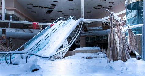 Eerie photos of abandoned malls and retail stores around the world