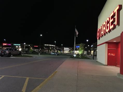 Southridge Mall - Des Moines, Iowa - Stores At Night | Flickr