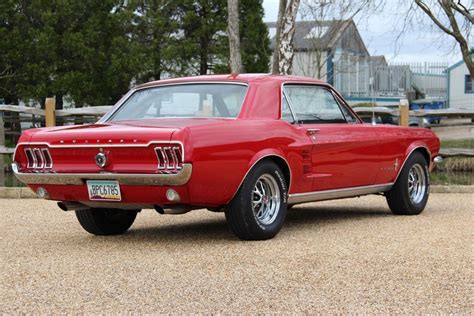 1967 Ford Mustang 289 Coupe Bright Red - Muscle Car