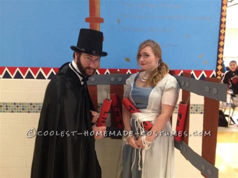 Amazing Damsel-in-Distress and Villain Couple Costume! | Couples costumes, Cool halloween ...