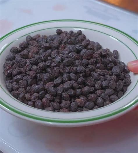 A Guide To Fermented Black Beans - Kitchen (Mis)Adventures