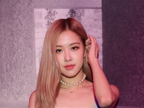 Rosé (Roseanne Park) Net Worth | Celebrity Net Worth