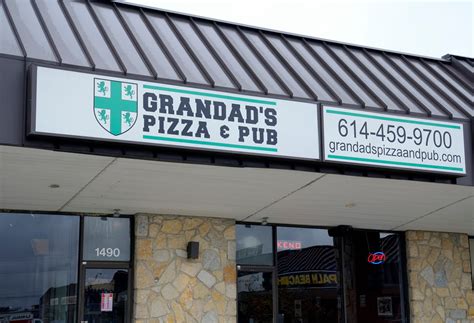 Grandad's Pizza & Pub opens in Bethel Center plaza