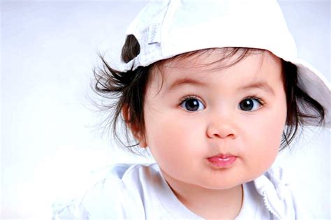 Cute Baby Smiling Wallpapers