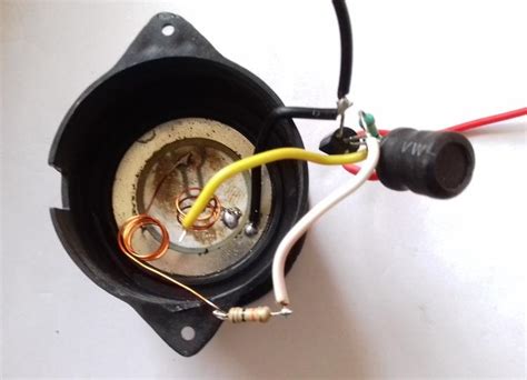 Simple Piezo Buzzer circuit diagram and project details – Circuits DIY