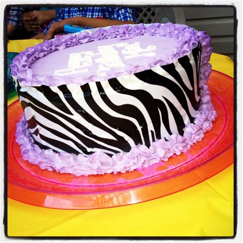 Zebra Print Bday Cake | Cake, Desserts, Zebra print