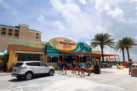 Top 14 Best Clearwater Beach Restaurants