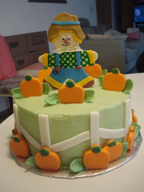 Scarecrow Birthday Cake - CakeCentral.com