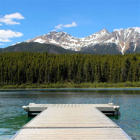 Patricia Lake Bungalows - Jasper, AB | COSSD