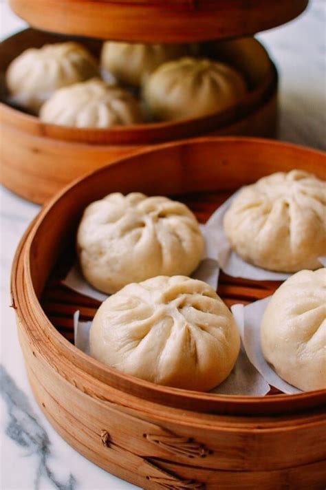 Chinese Steamed Pork Buns (包子 - Baozi) - The Woks of Life