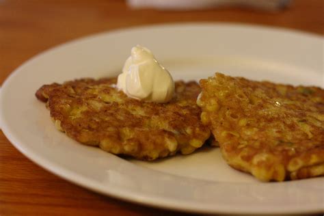 Laine's Recipe Box: Sweet Corn Fritters