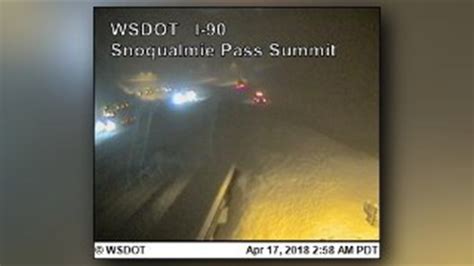 Eastbound lanes on I-90 over Snoqualmie Pass reopened after early morning spinouts | krem.com