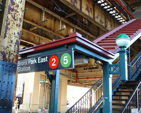 Bronx Park East Subway Station, Bronx, New York City | Flickr