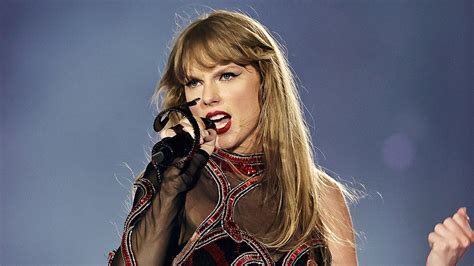 Taylor Swift achieves billionaire status amid new romance, record ...