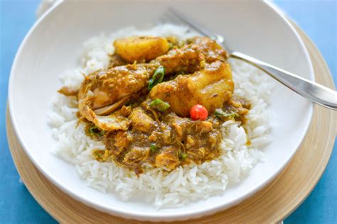 This Guyanese Chicken Curry Recipe Is Forehead-Sweating Good