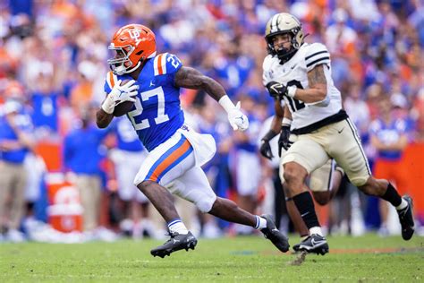 Texans draft Florida RB Dameon Pierce in fourth round