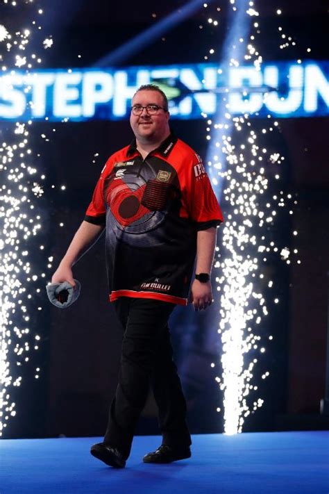 Stephen Bunting Net Worth 2023: How Rich Is The English Dart Player?