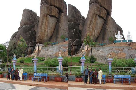 Raghu's column!: Sri Bhadrakali Temple, Warangal.