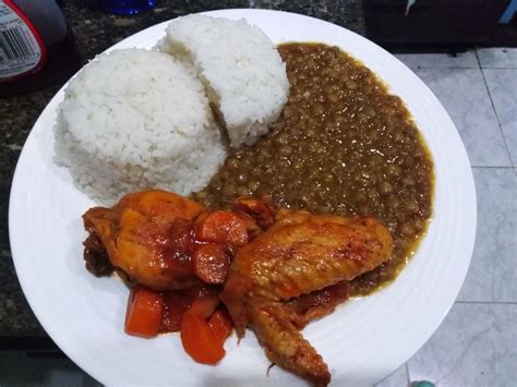 Plato Panameño🤤 Arroz blanco, con lentejas y pollo guisado | Arroz con ...