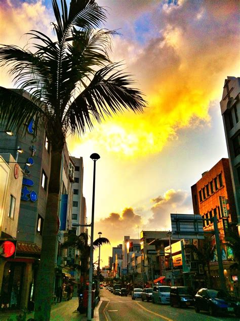 Kokusai-street,Okinawa(515pm,jan2,2012) | Okinawa, Okinawa japan, Naha