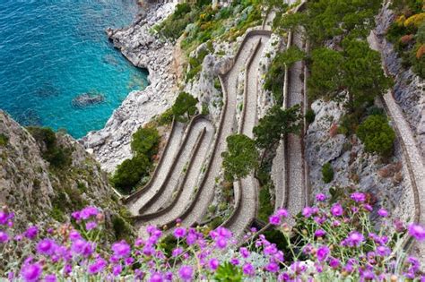 Capri, via krupp, italy. | Premium Photo