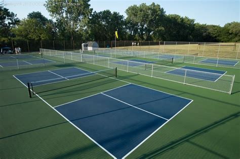 Public Paddle Tennis Courts Near Me - student