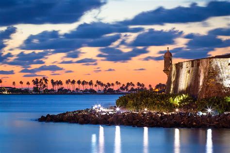 El Morro and the San Juan Bay at Sunset by VRobles Photography. | Islas, Puerto rico, Isla bonita