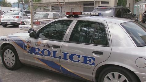 Louisville Police Department Lowers Requirements