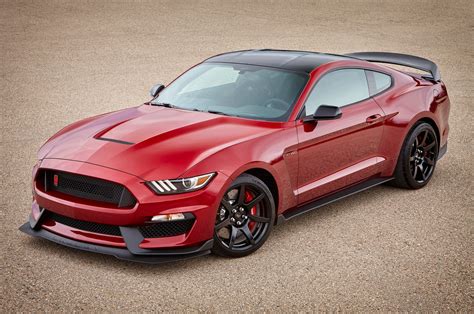 2017 Ford Shelby GT350 Gets Standard Track Package, New Color Choices ...