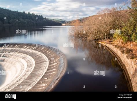 The overflow hole at Ladybower Reservoir, Derwent Valley, Peak District ...