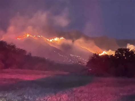 760-acre Maui brush fire destroys church in Olowalu Village | Honolulu Star-Advertiser