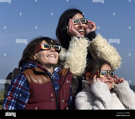 Members public use solar filter glasses watch partial eclipse sun hi-res stock photography and ...