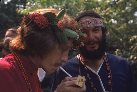 33 Summer Of Love Photos That Capture Hippies At Their Height