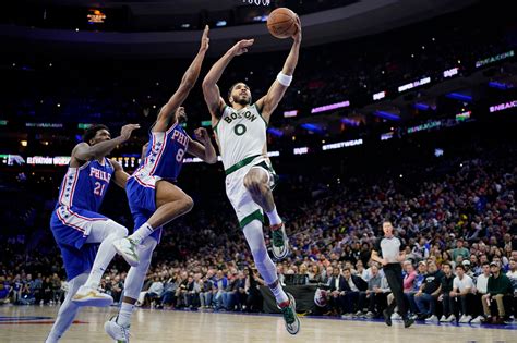 White y Tatum guían a diezmados Celtics a victoria sobre 76ers | Independent Español