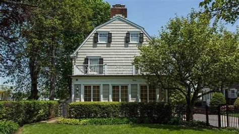 Amityville Horror House - The Scene Of The 1974 DeFeo Murders