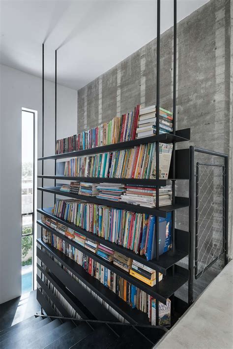 5 Homes With Top-Shelf Libraries - Dwell