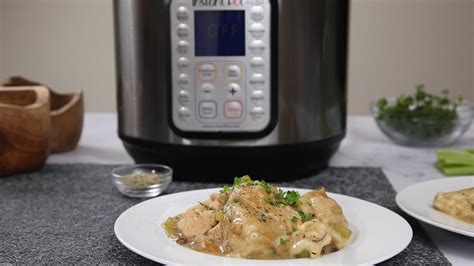 Instant Pot Chicken and Dumplings