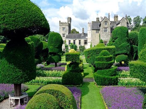 Levens Hall | Great Gardens of the World