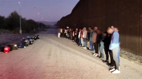 Large group of 50 migrants found near Port of Lukeville